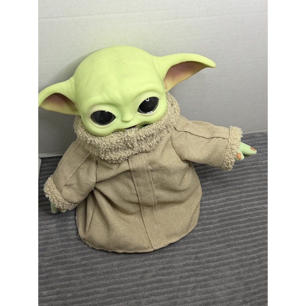 The Child 11 Inch Doll Baby Yoda Grogu Mattel Star Wars Mandalorian Plush